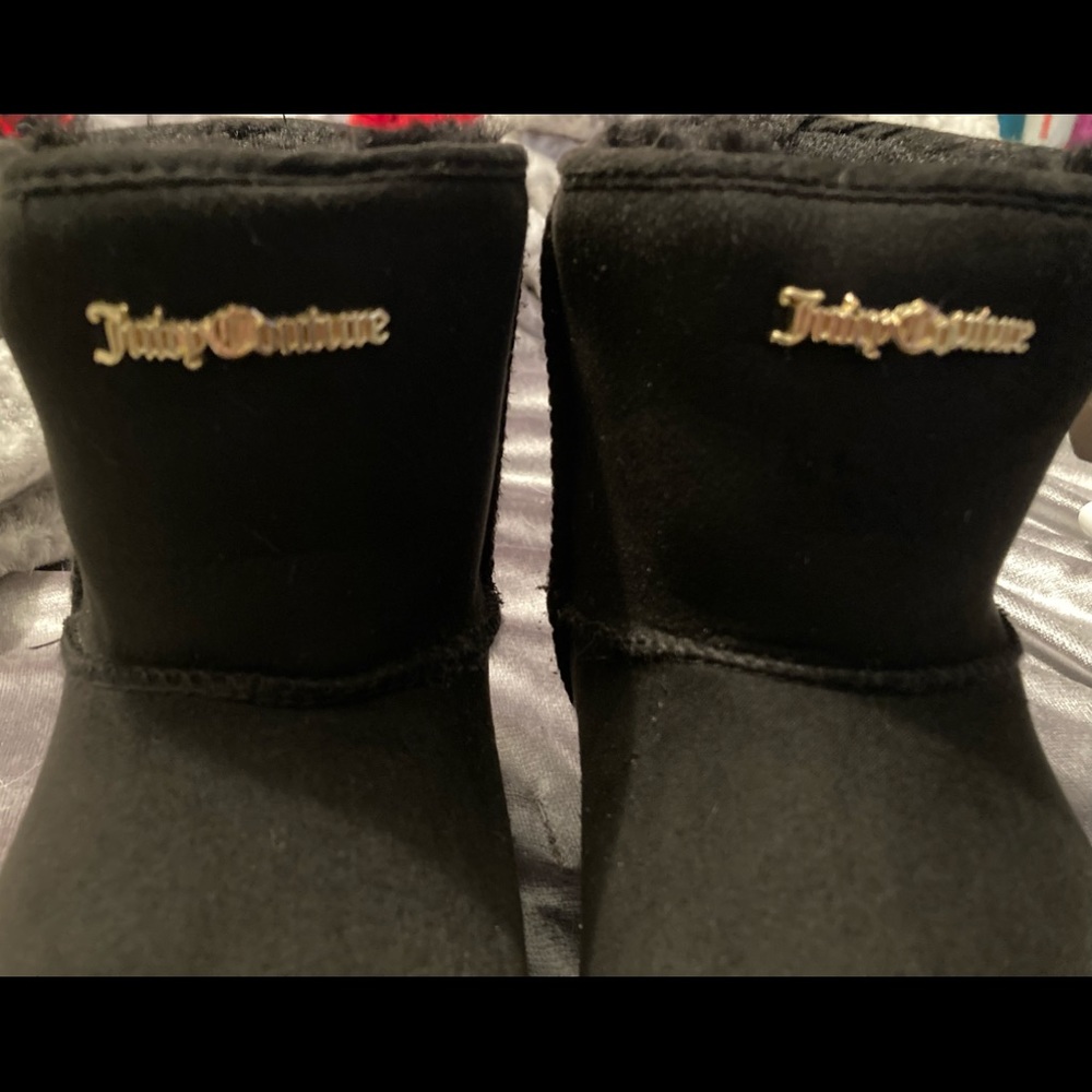 Juicy couture short black fur boots!!!